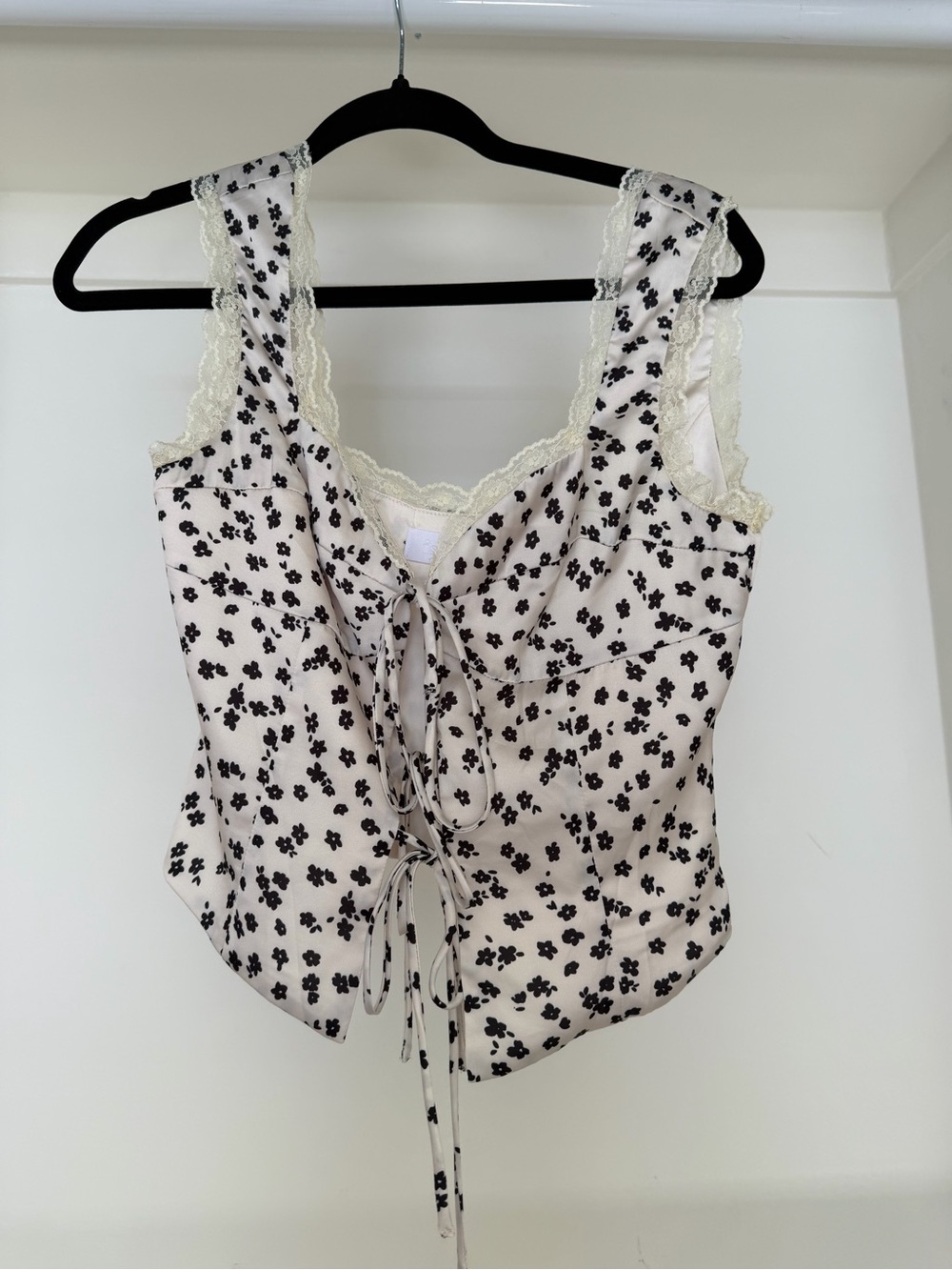 Floral Lace-Trim Ivory Tie-Front Camisole